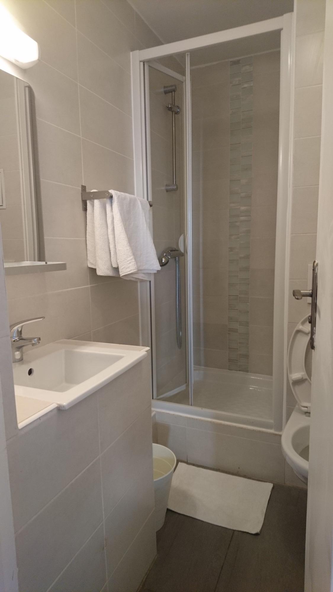 Bertha Hotel Париж Екстериор снимка